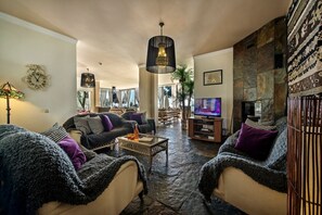 Tv, dvd-spelare och kontor