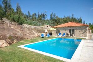 Pool - Villa Anisa - Four Bedroom Villa, Sleeps 8 (Estorãos)