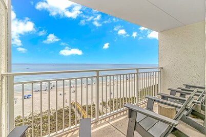 🌊 New Owner Special 🌊 Cozy Oceanfront 💙 2 Bed 2 Bath Condo Suite 💙 4th Floor