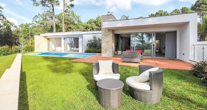 Villa Senande - Five Bedroom Villa, Sleeps 10