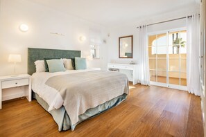 5 soverom, strykejern/-brett, wi-fi og sengetøy