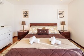 4 soverom, strykejern/-brett, wi-fi og sengetøy