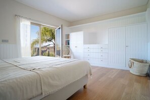4 chambres, fer et planche à repasser, accès Internet, draps fournis
