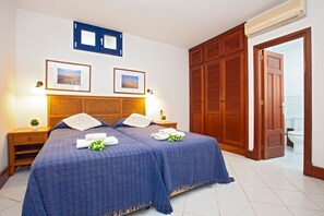 3 عدّة غرف نوم ومكواة/لوح كي وخدمة الإنترنت وملاءات أسرّة