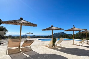 Pool - Villa MATIMI in Benissa – Country house with swimming pool, terrace with views, electric car charger and peaceful surroundings (Benissa)