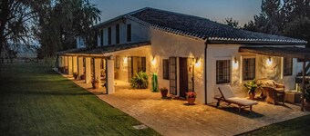 El Cortijo - Seven Bedroom Villa, Sleeps 12