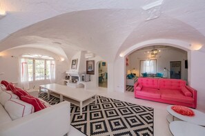 Fireplace, streaming services