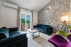 DVD-Player, Tischtennisplatte