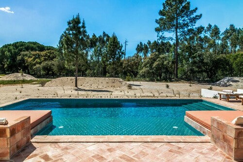 Casa Ervideira - Five Bedroom Villa, Sleeps 10