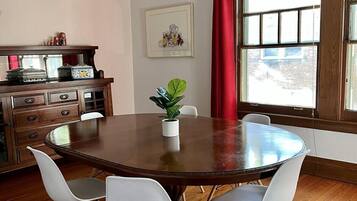 独特客房, 私人浴室, 花园景观 (2nd Floor) | 餐厅