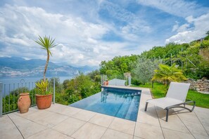 Pool - San Zeno - Three Bedroom Villa, Sleeps 8 (San Zeno di Montagna)