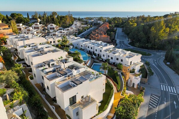 المنشأة من الخارج