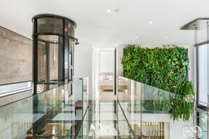 Interior - Villa Los Elementos - Four Bedroom Villa, Sleeps 10 (Marbella)