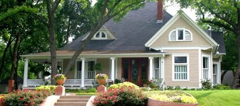 Modern and Fully furnished studio