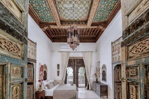 7 bedrooms, iron/ironing board, WiFi, bed sheets - Riad Gypsum - Seven Bedroom Villa, Sleeps 15 (Marrakech)