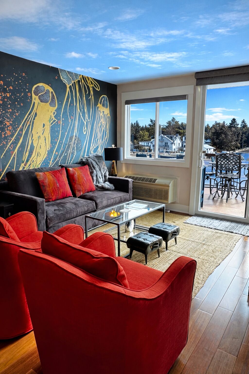 Smart-TV, Bücher, Videothek