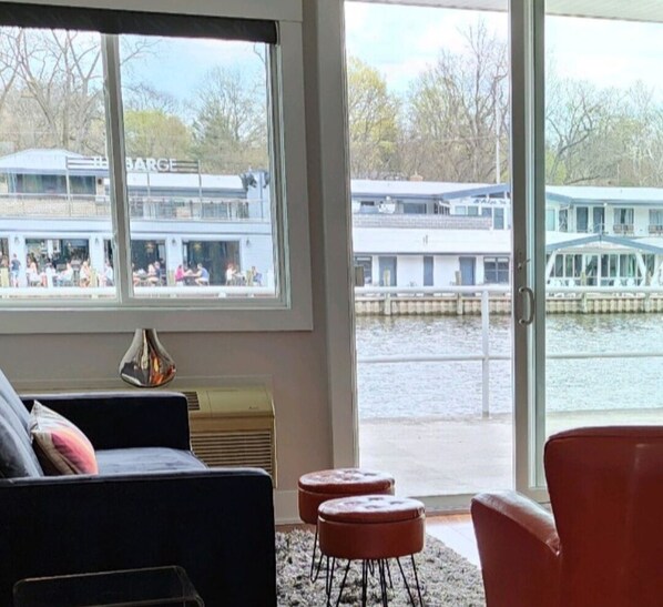 Interior - Saugatuck Waterfront condo. Bike, beach, boat, kayak, shop, Outdoor heated pool (Saugatuck)