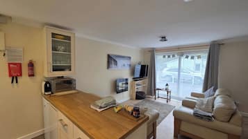 Cottage | Living area