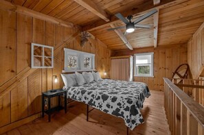 2 chambres, bureau, fer et planche à repasser, accès au Wi-Fi (inclus)