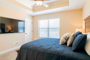 3 bedrooms, iron/ironing board, travel cot, WiFi - Atlas Townhome~peaceful~Beaches~Milton Fl (Milton)