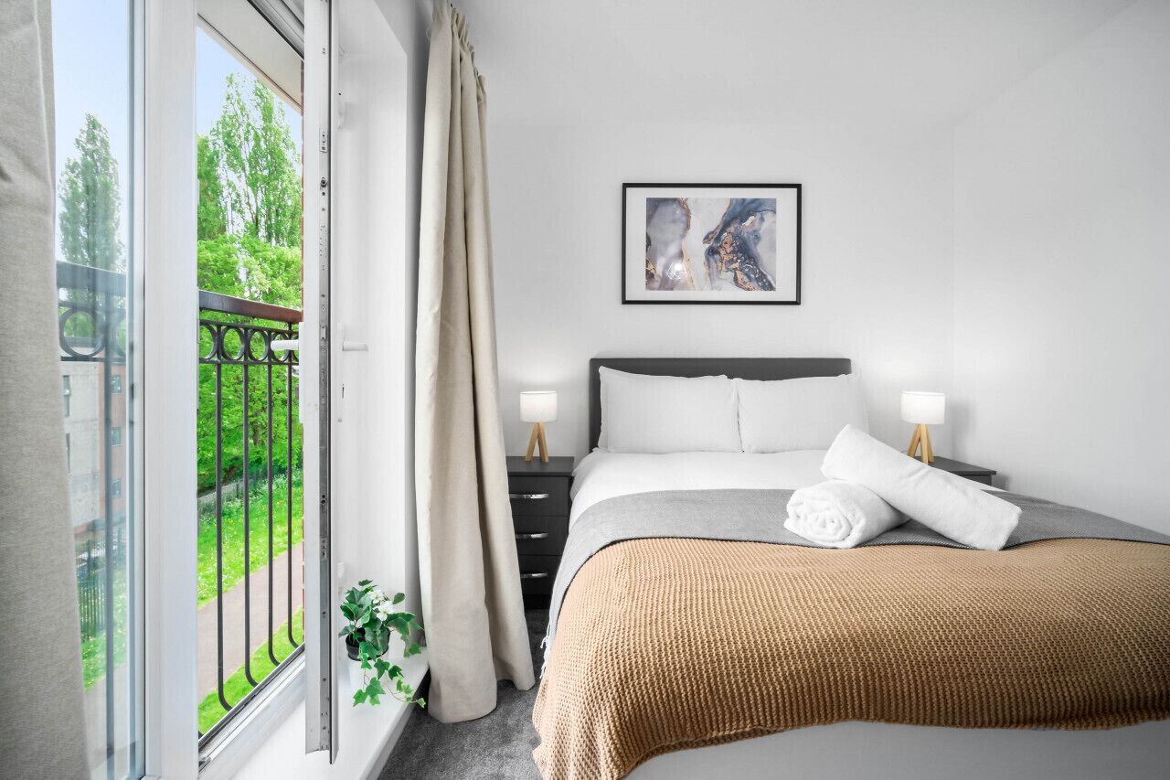 2 bedrooms, iron/ironing board, travel cot, free WiFi