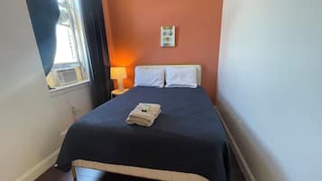 2 chambres, fer et planche Ă  repasser, Wi-Fi, draps fournis