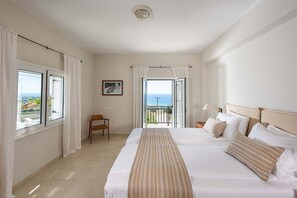 3 bedrooms, iron/ironing board, travel crib, free WiFi