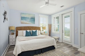 3 bedrooms, travel cot, free WiFi, bed sheets - Almost Heaven-Top Floor - Ocean Front Views - Dream Kitchen (Galveston)