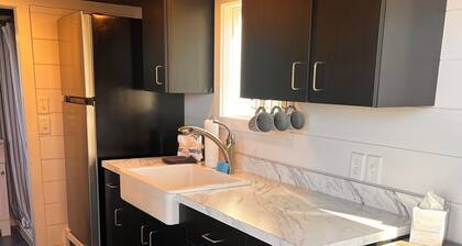 Private Tiny Home Lake View, Hunters Welcome, Boat Parking