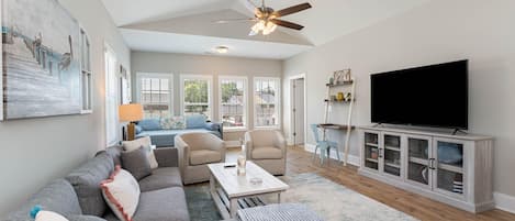 Smart TV, table football