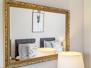 Interior - Pebblestone -  a flat that sleeps 4 guests  in 2 bedrooms (East Wittering)