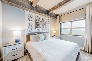 2 bedrooms, Internet, bed sheets