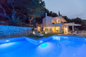 Pool - Villa Rana (Agni - Gimari Corfu)