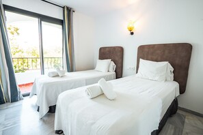 2 quartos, ferros/tábuas de passar roupa, Wi-Fi de cortesia