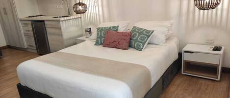 1 habitación, acceso a internet y ropa de cama