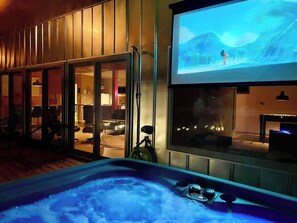 室内 SPA 浴缸