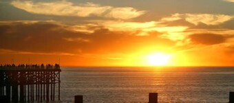 Spacious 2 bed 2 bath one block from the Bay! ! !