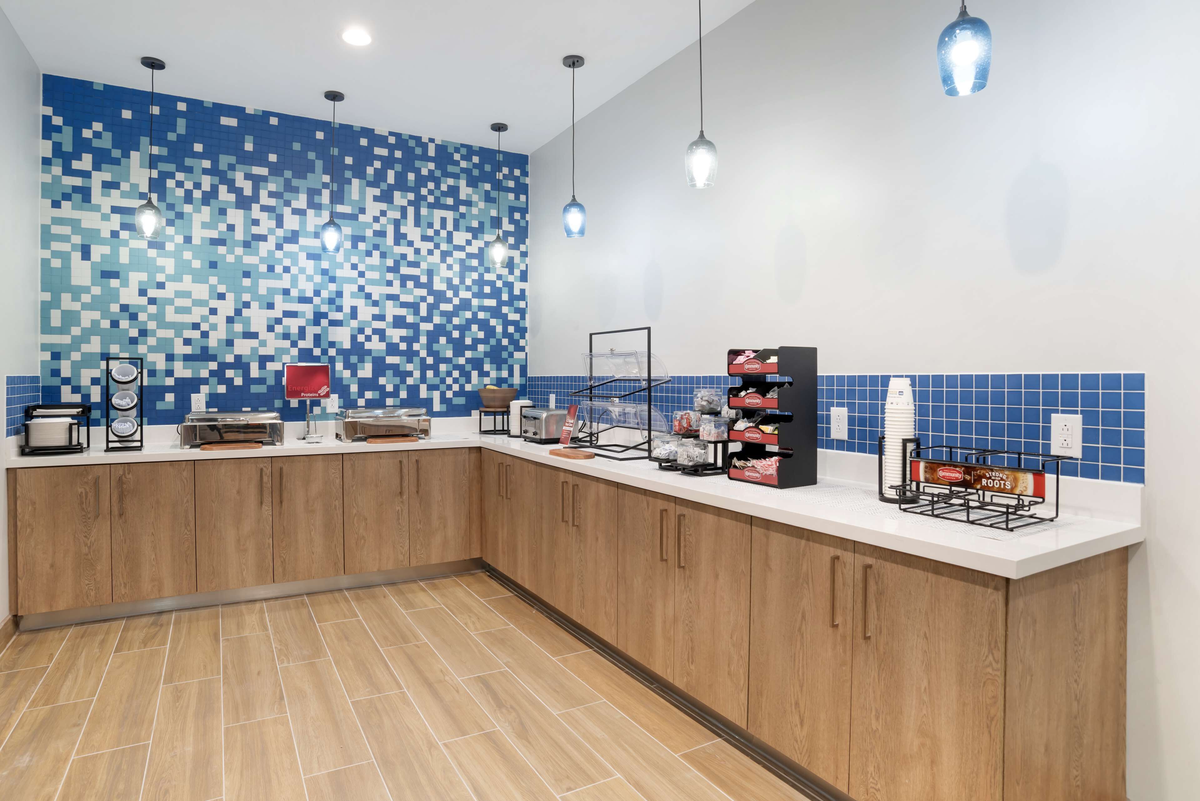 包含每日自助早餐