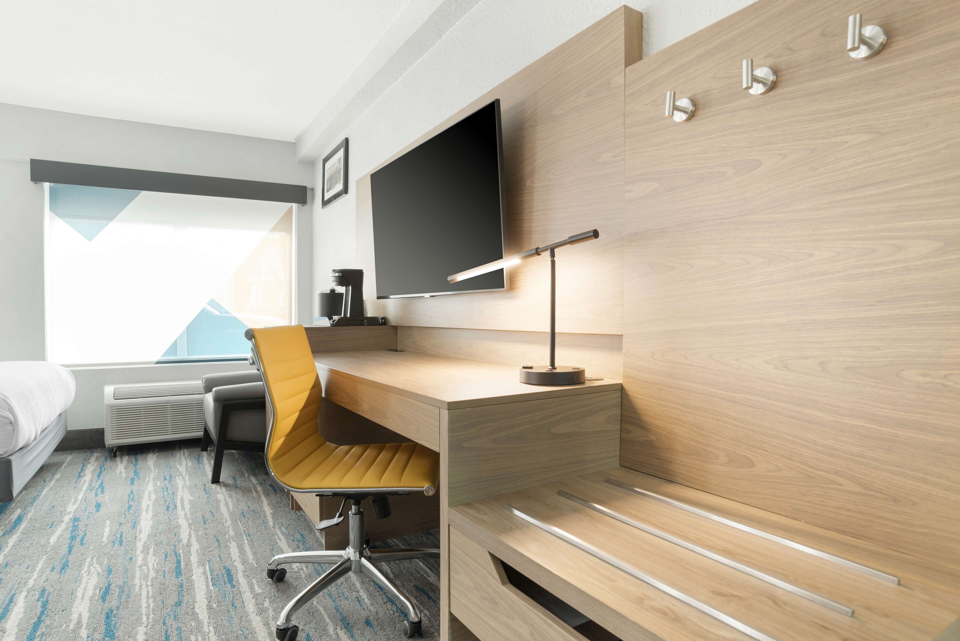 Foto - Best Western Plus Mobile Inn and Suites