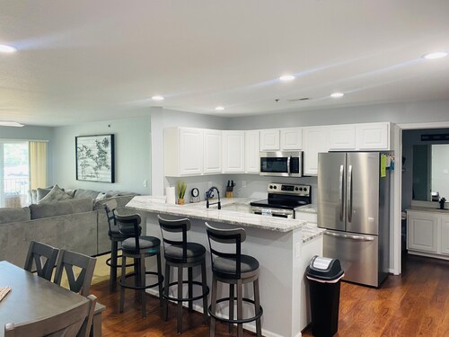 CONDO @ Parkview Bay. Water front in Osage Beach, with State Park Views and Pool