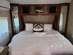 1 bedroom, free WiFi, bed sheets - El Rinconcito RV Experience 2.0! Private Pool (Rincón)