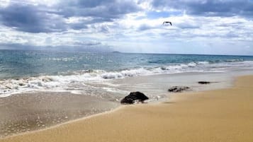 Liegestühle, Strandtücher