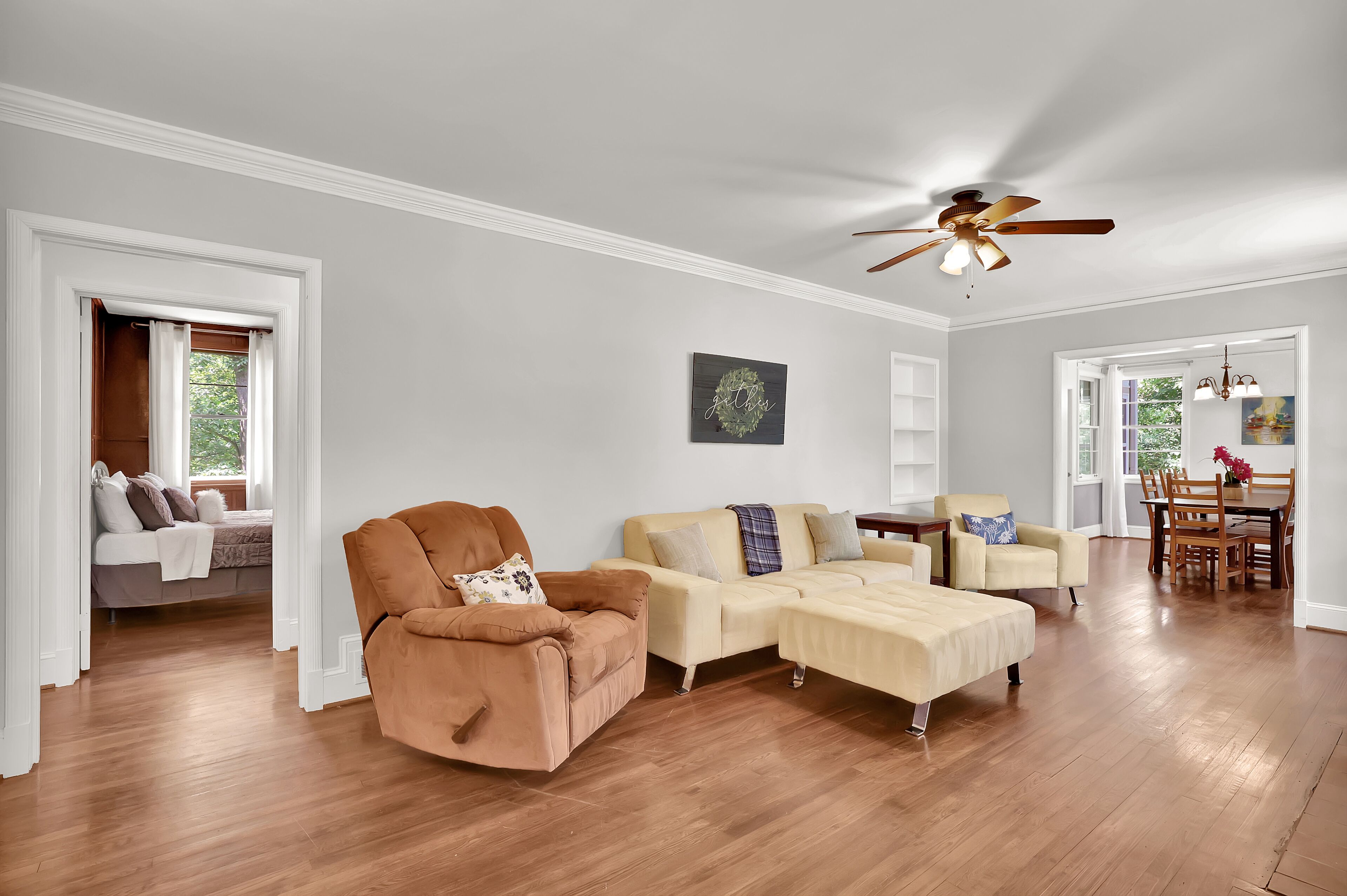 Charming Collier Hills home by Piedmont Hospital.