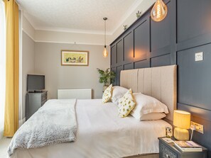 1 bedroom, free WiFi, bed sheets - The Hideaway at The Morley (Torquay)