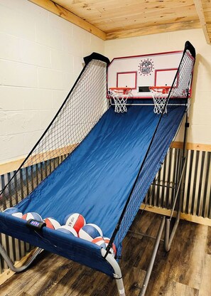Games room - The Woodlands at Hocking Hills-Notestone Cabin. (Laurelville)