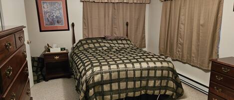 2 bedrooms, bed sheets