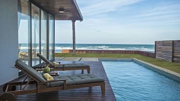 Luksushuvila, 3 makuuhuonetta, yksityinen uima-allas, merinäköala | Terassi/patio