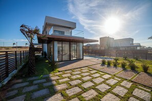 Front of property - ILLA BLUE VILLAGE (Trairi)