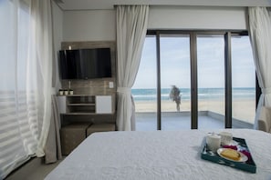 Luxury Villa, 3 Bedrooms, Private Pool, Sea View | Pillowtop beds, minibar, in-room safe, individually decorated - ILLA BLUE VILLAGE (Trairi)