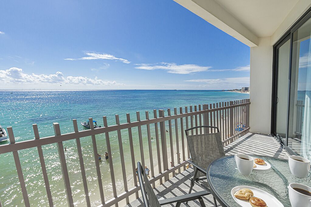 Departamento panorámico | Tabla de planchar con plancha, wifi gratis y ropa de cama 